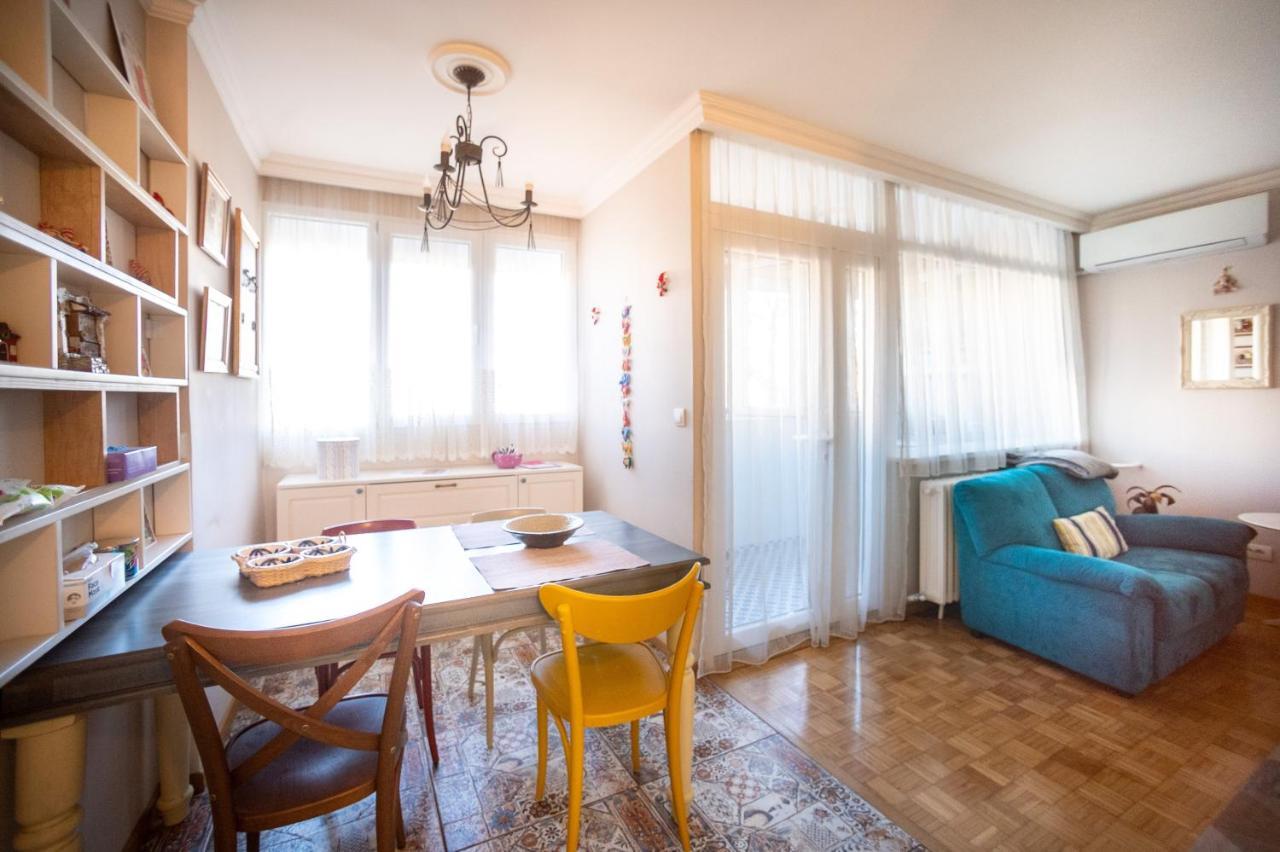 Sava Centar 1-Bedroom Apartments In The Heart Of New Белград Екстериор снимка