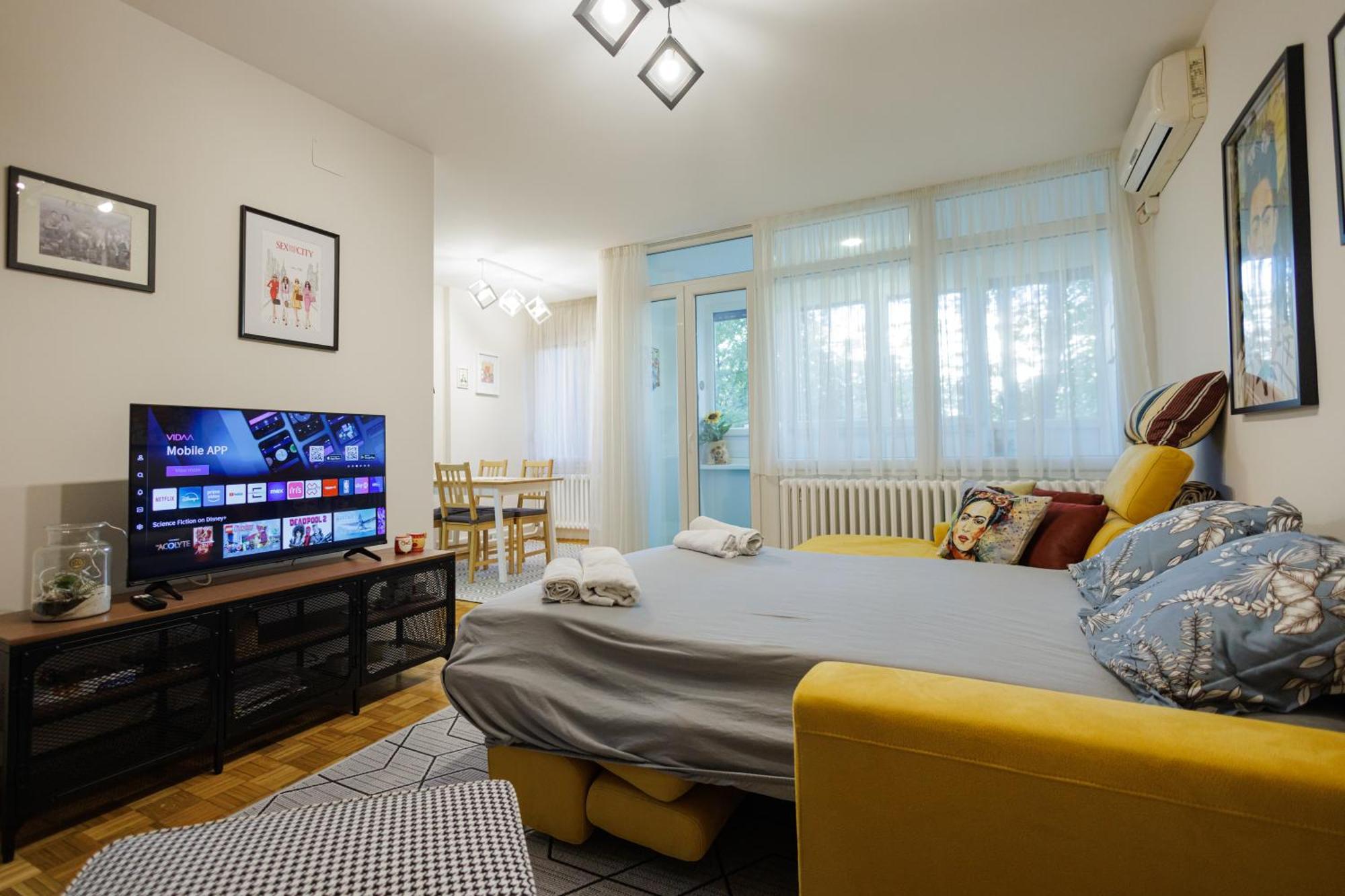 Sava Centar 1-Bedroom Apartments In The Heart Of New Белград Екстериор снимка